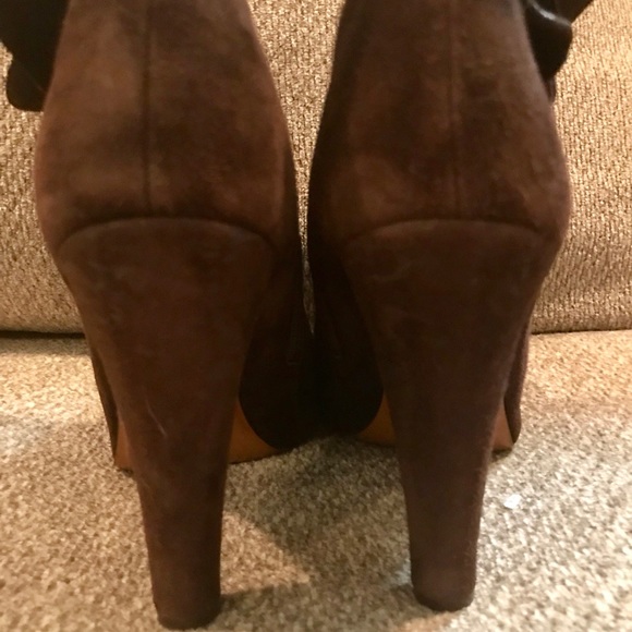 Coach brown suede ankle boots with bow trim 9.5 - Picture 4 of 5